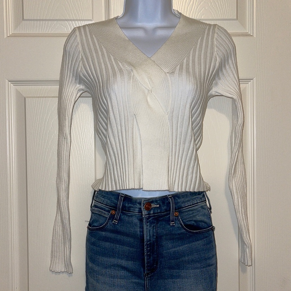 Kara & Kate V-Neck Crop Sweater